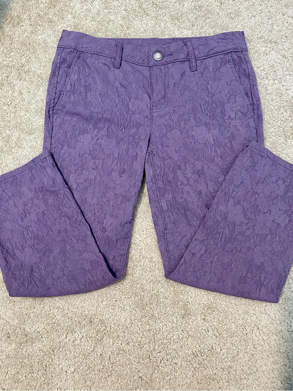 Simply Vera Vera Wang Purple Lace-Textured Straight Leg Denim Capris